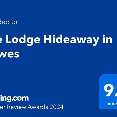 The Lodge Hideaway In Cowes Gurnard Exteriör bild